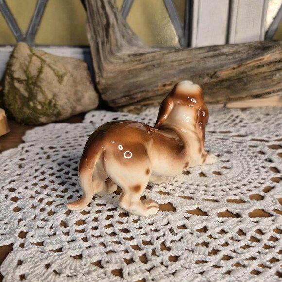 Vintage Basset Hound Porcelain Dog Figurine - Picture 6 of 13